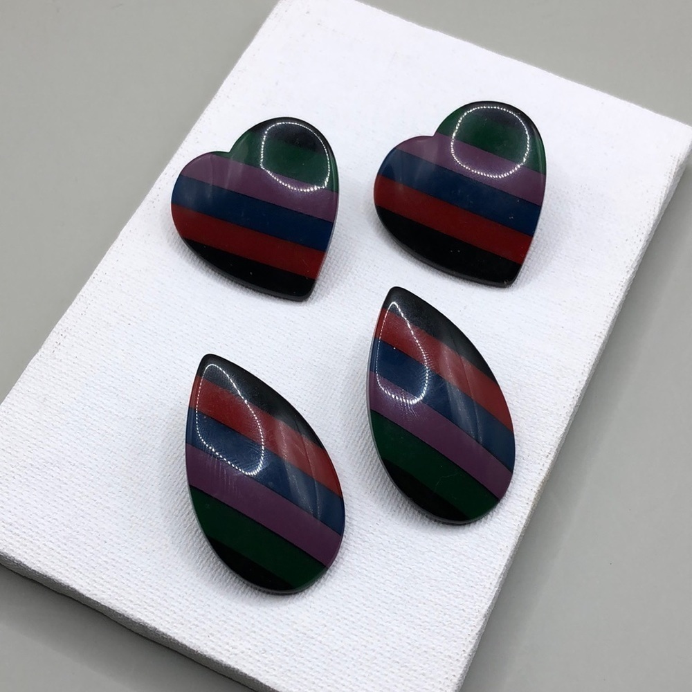 Bundle lot 2 vintage statement earrings stripe heart and teardrop shape.